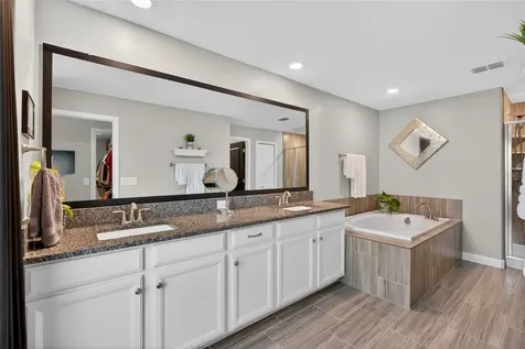 2213 Cerulean Sky Drive Lutz FL 33558