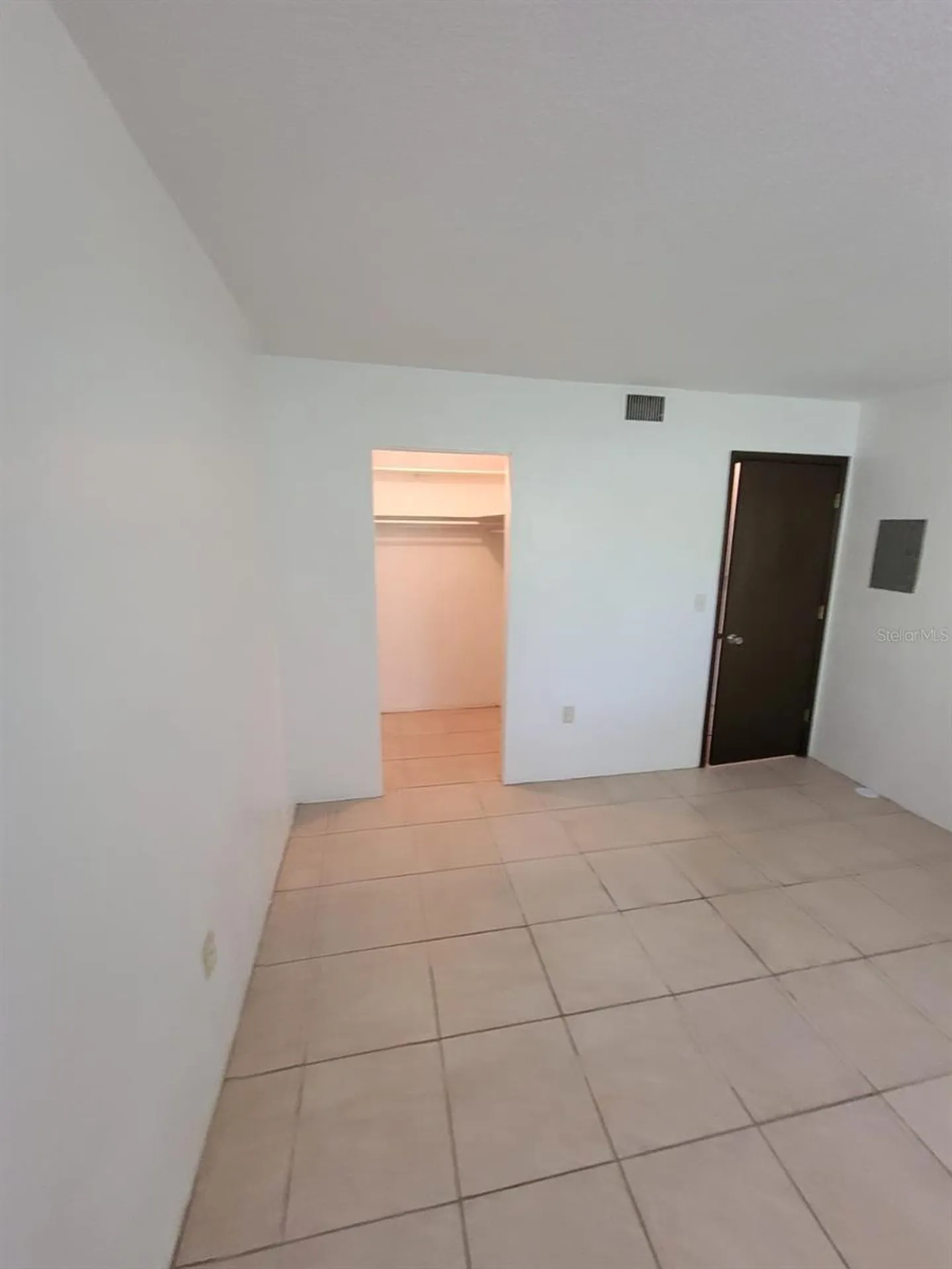 1216 Kennedy Road Daytona Beach FL 32117