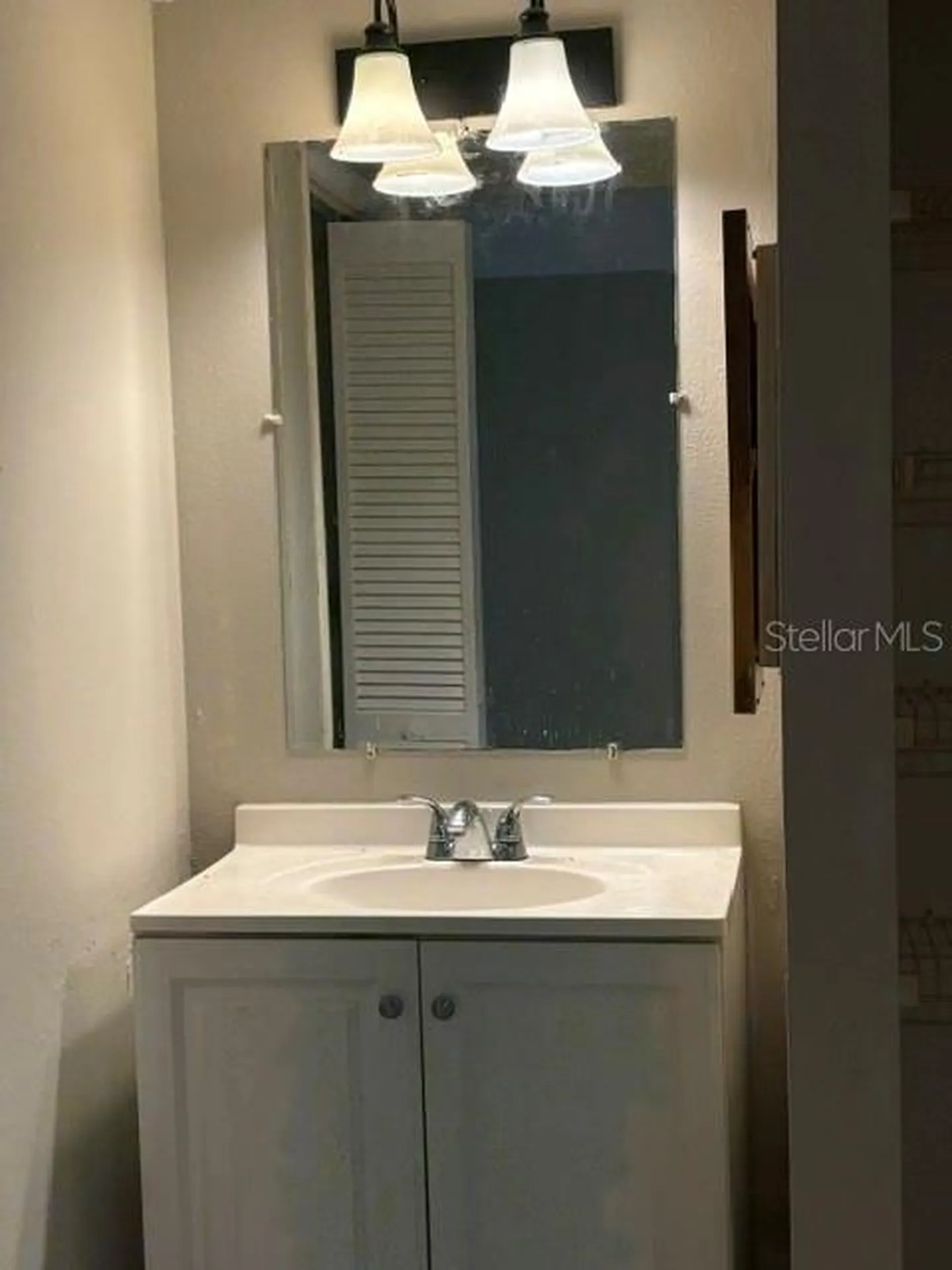 1562 S Jefferson Avenue Clearwater FL 33756
