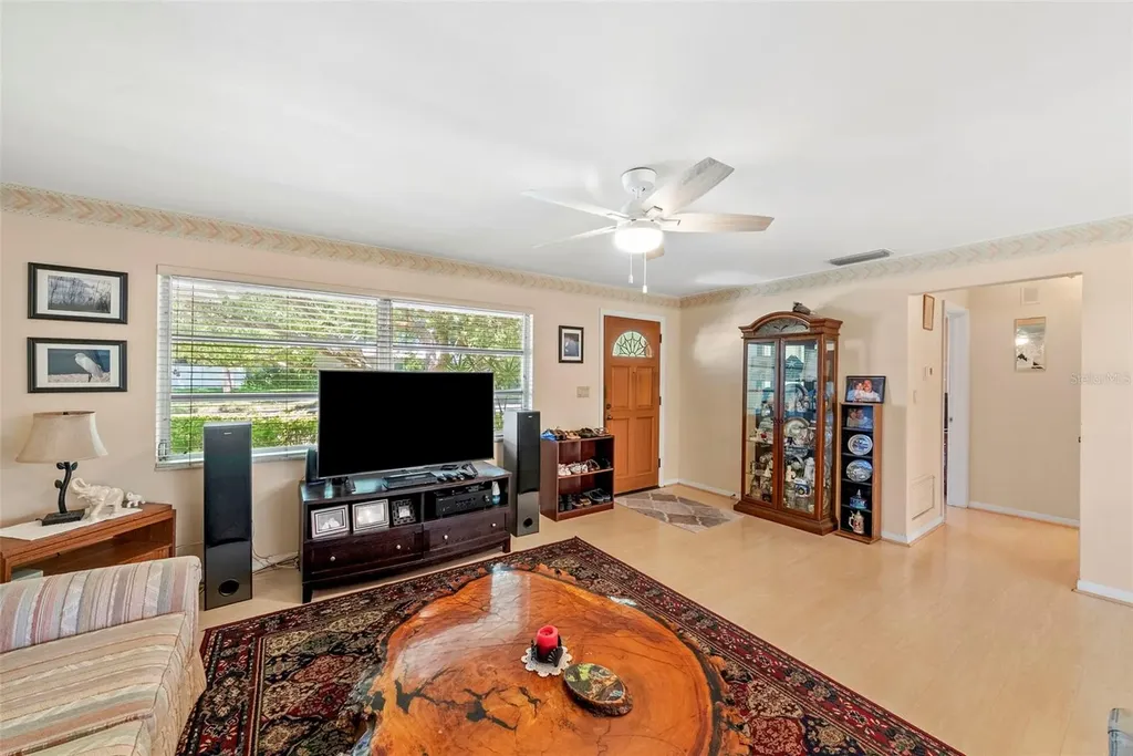 1413 Embassy Drive Clearwater FL 33764