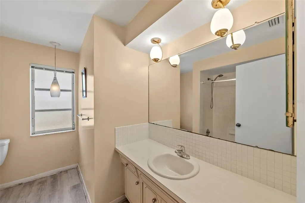 1413 Embassy Drive Clearwater FL 33764