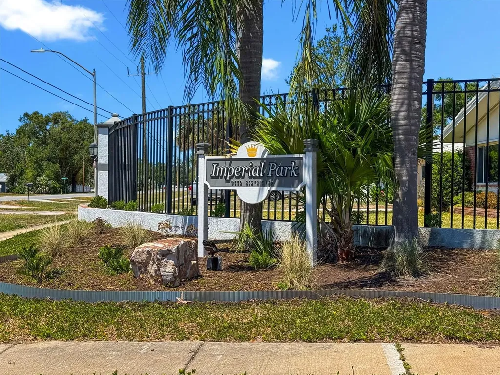 1413 Embassy Drive Clearwater FL 33764