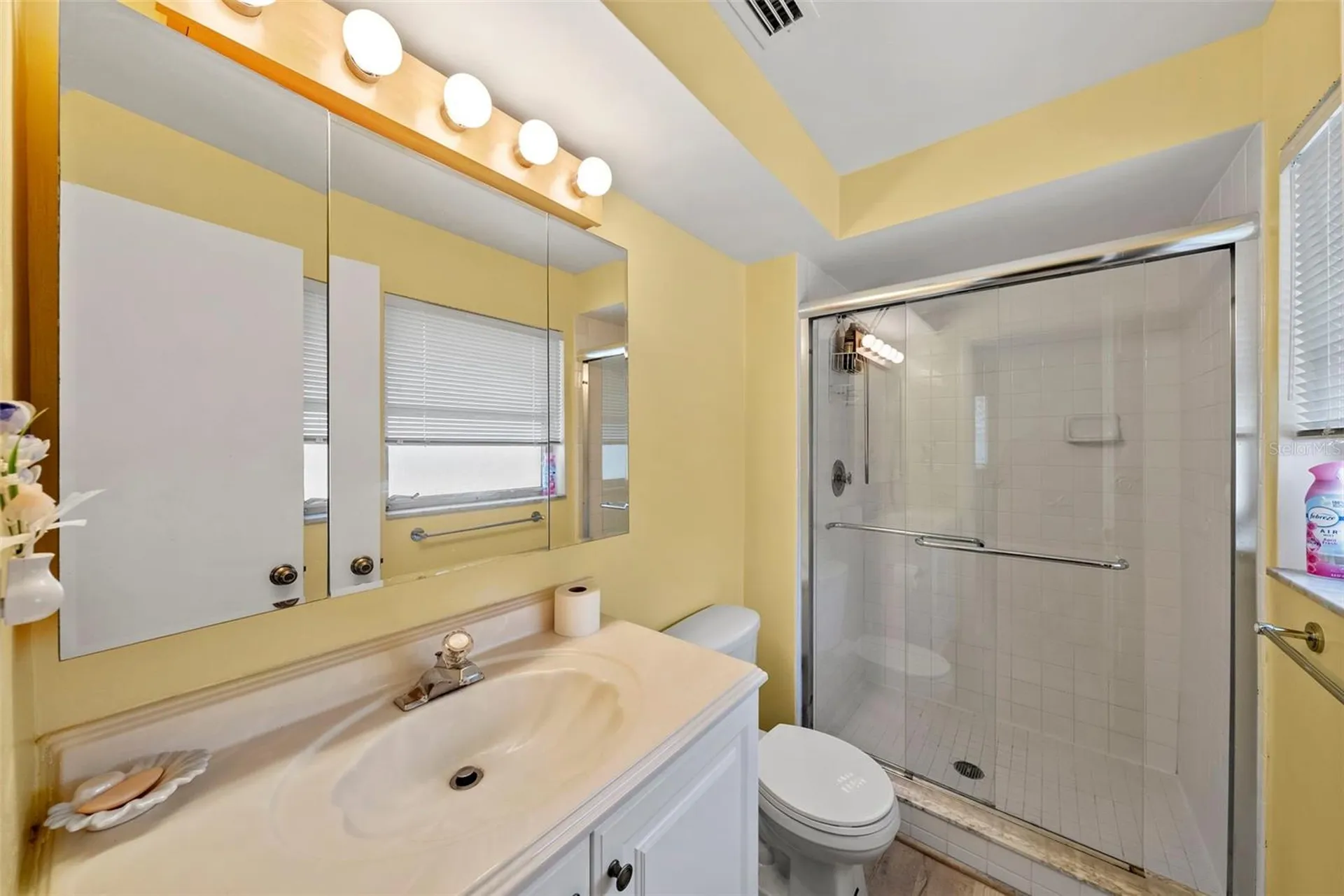 1413 Embassy Drive Clearwater FL 33764