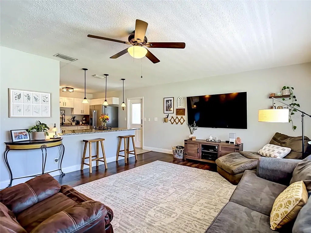 135 Connie Avenue Tampa FL 33613