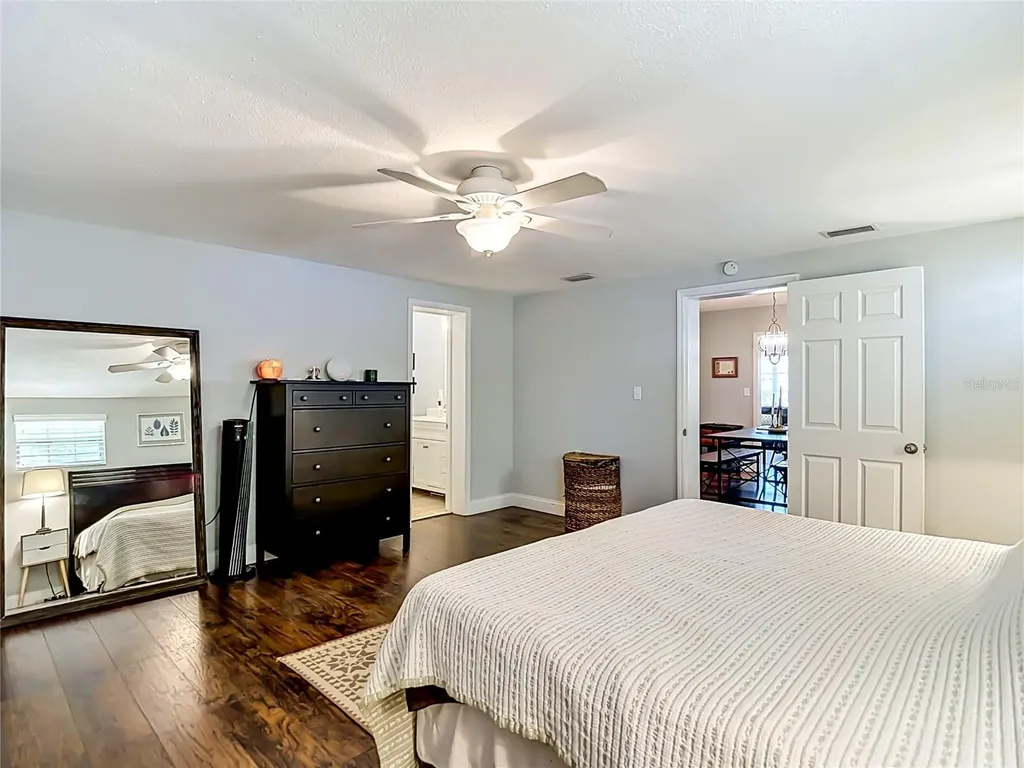 135 Connie Avenue Tampa FL 33613