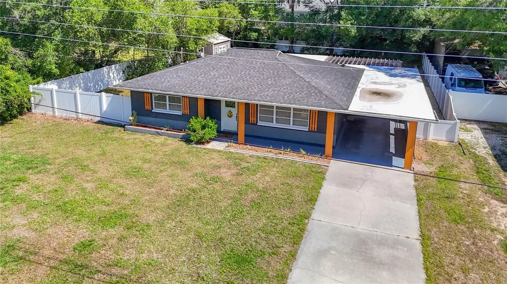 135 Connie Avenue Tampa FL 33613
