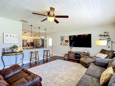 135 Connie Avenue Tampa FL 33613