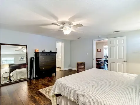 135 Connie Avenue Tampa FL 33613
