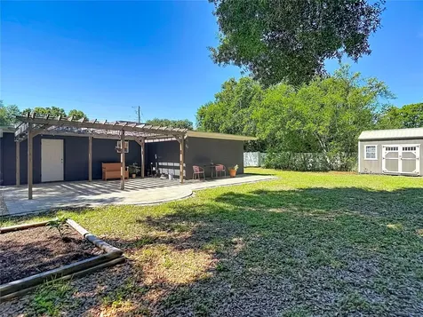 135 Connie Avenue Tampa FL 33613