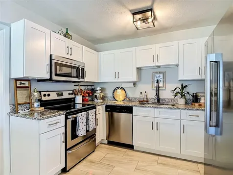 135 Connie Avenue Tampa FL 33613