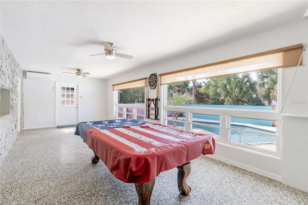 210 Donna Street Tavares FL 32778