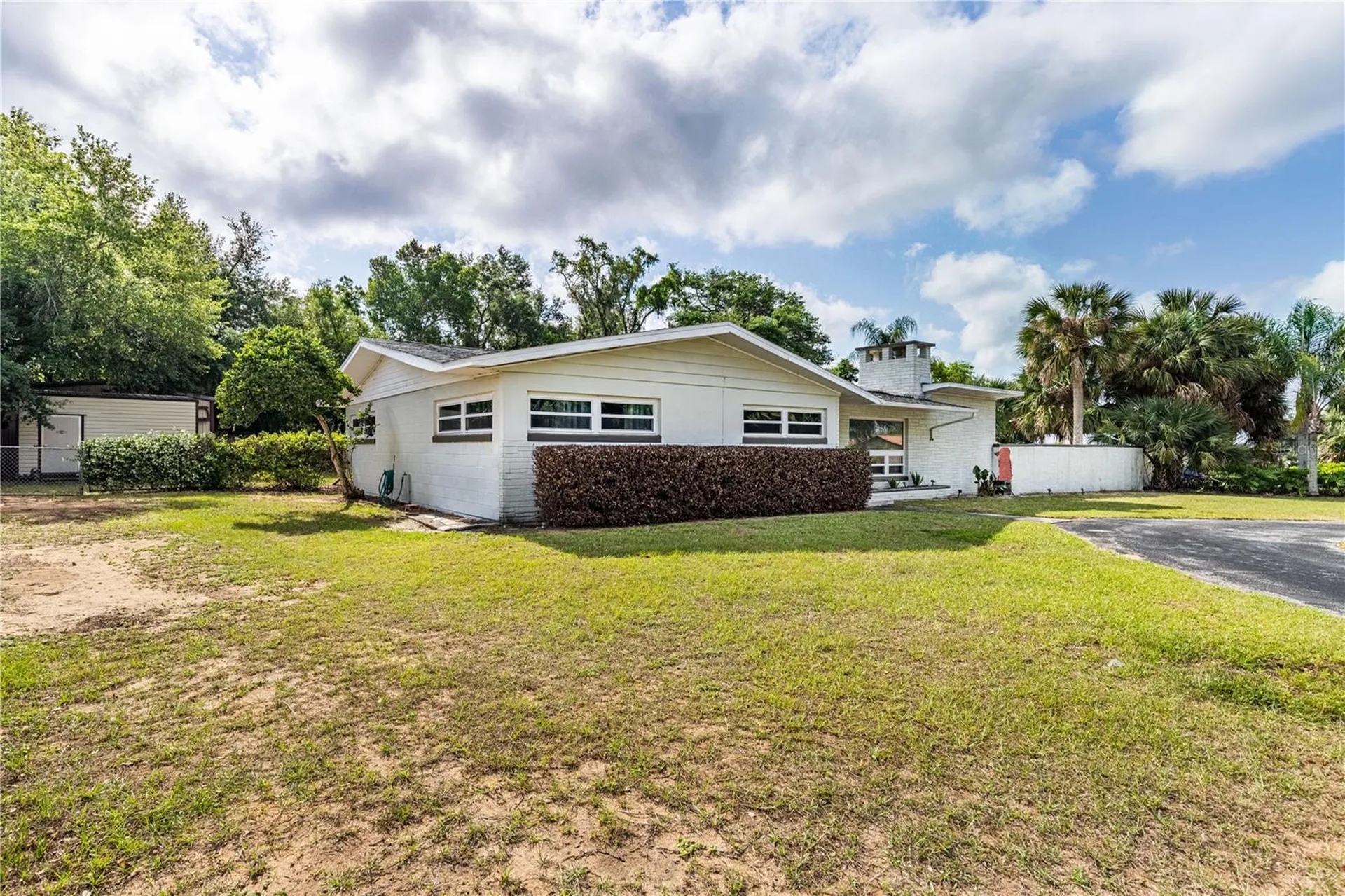210 Donna Street Tavares FL 32778
