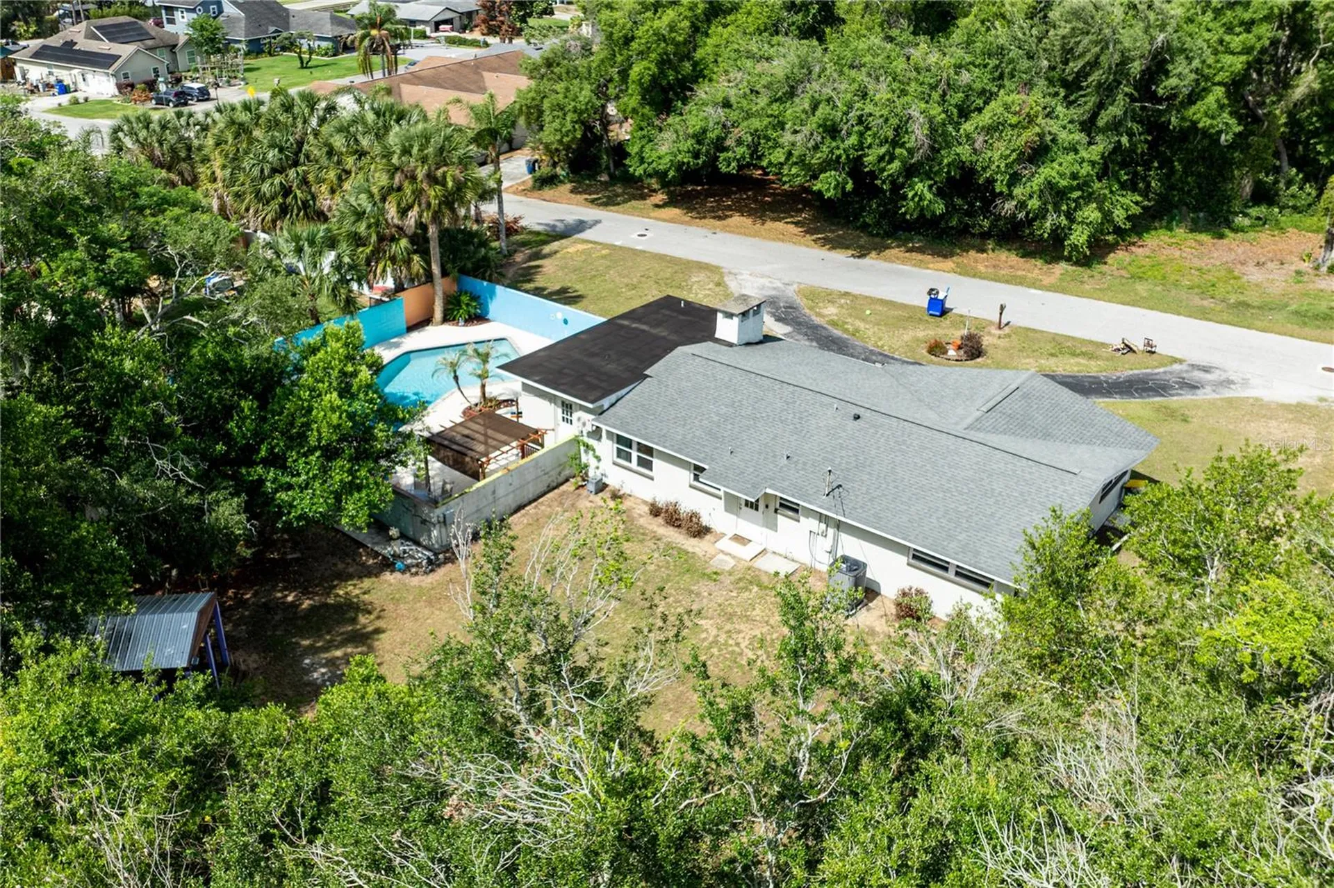 210 Donna Street Tavares FL 32778