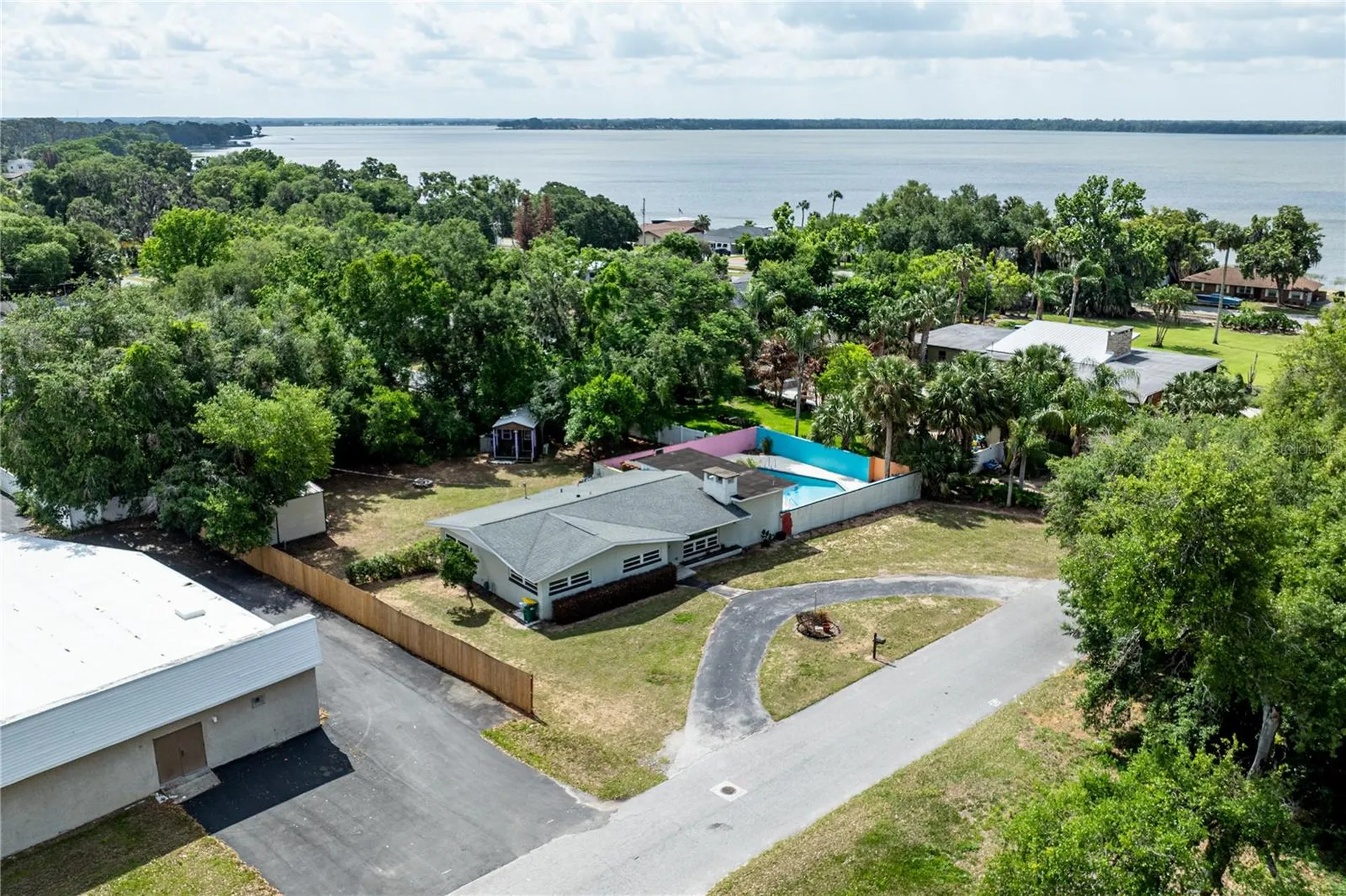 210 Donna Street Tavares FL 32778