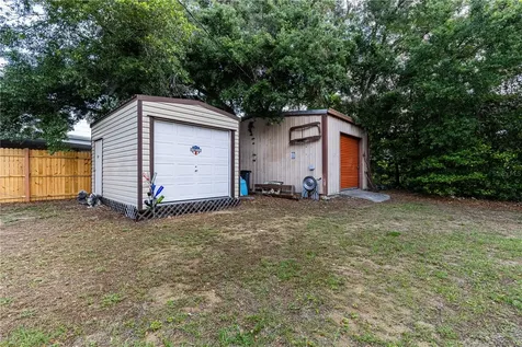 210 Donna Street Tavares FL 32778