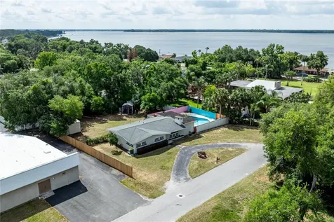 210 Donna Street Tavares FL 32778