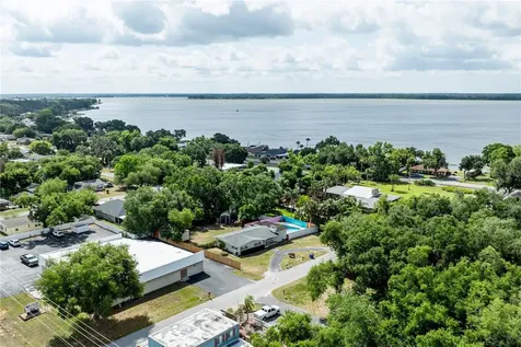 210 Donna Street Tavares FL 32778