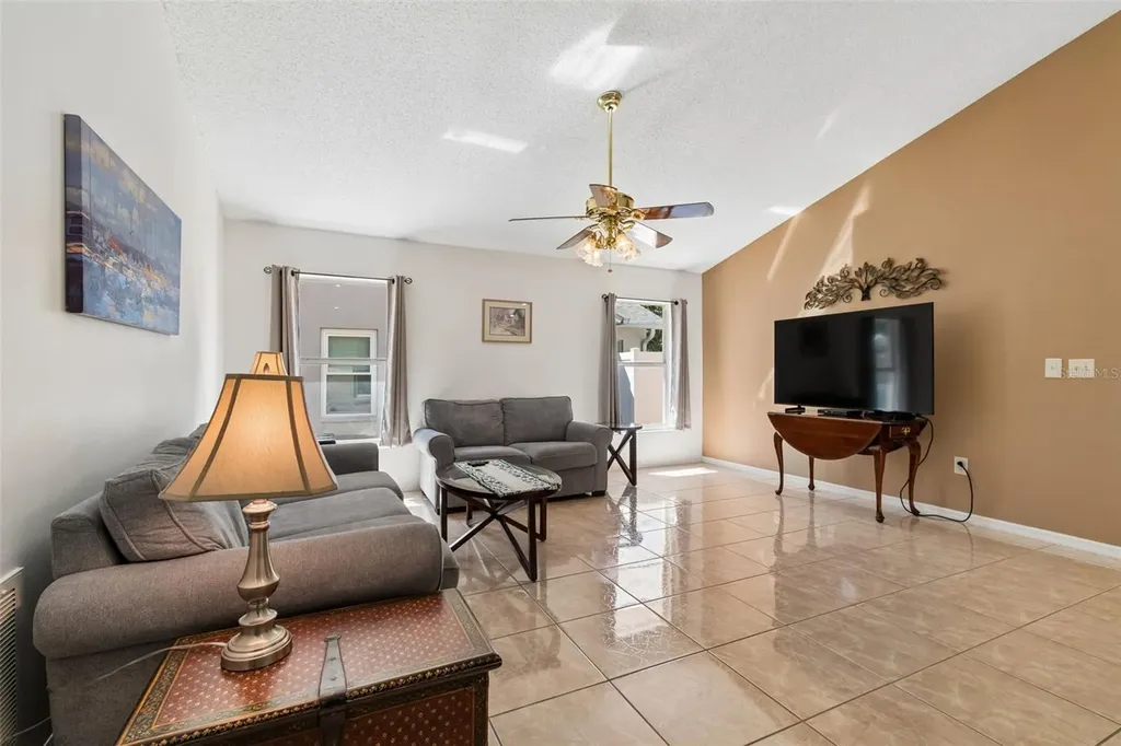 907 Brittany Park Boulevard Tarpon Springs FL 34689