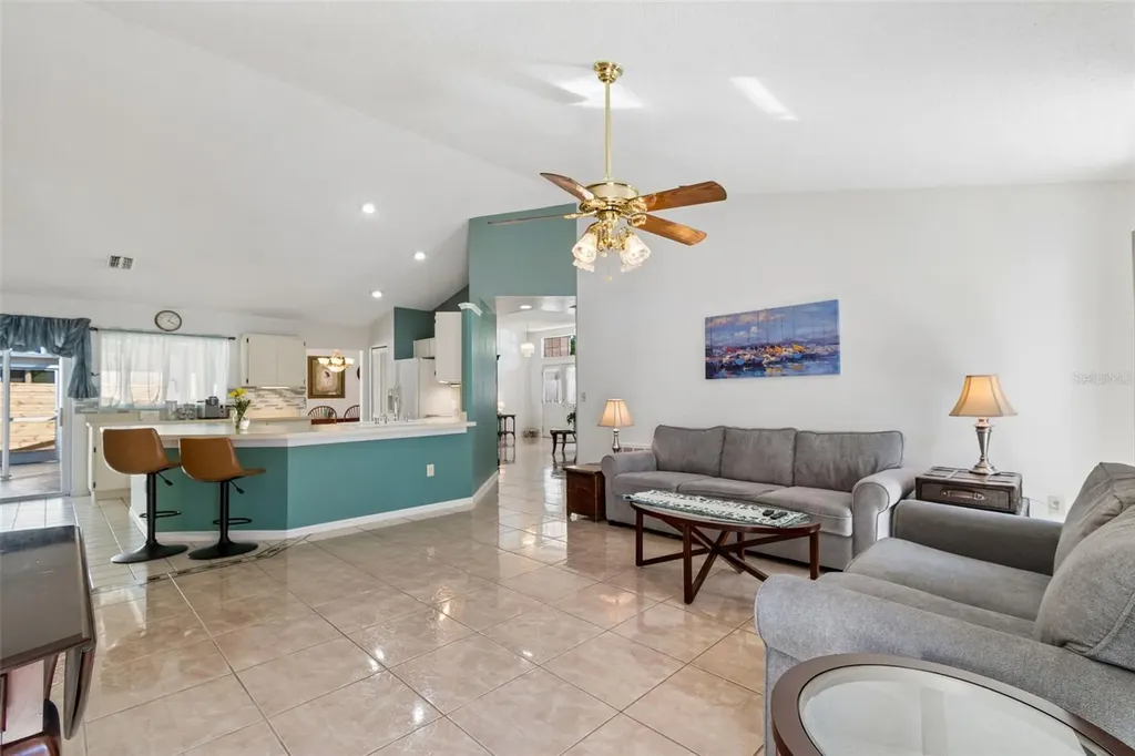 907 Brittany Park Boulevard Tarpon Springs FL 34689