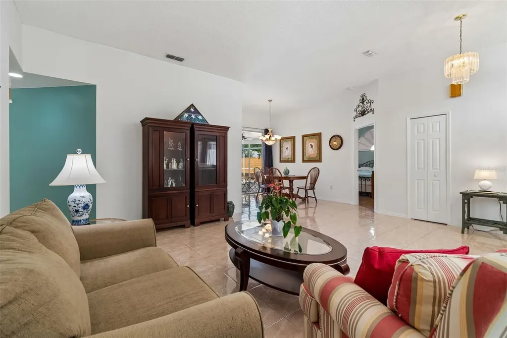907 Brittany Park Boulevard Tarpon Springs FL 34689