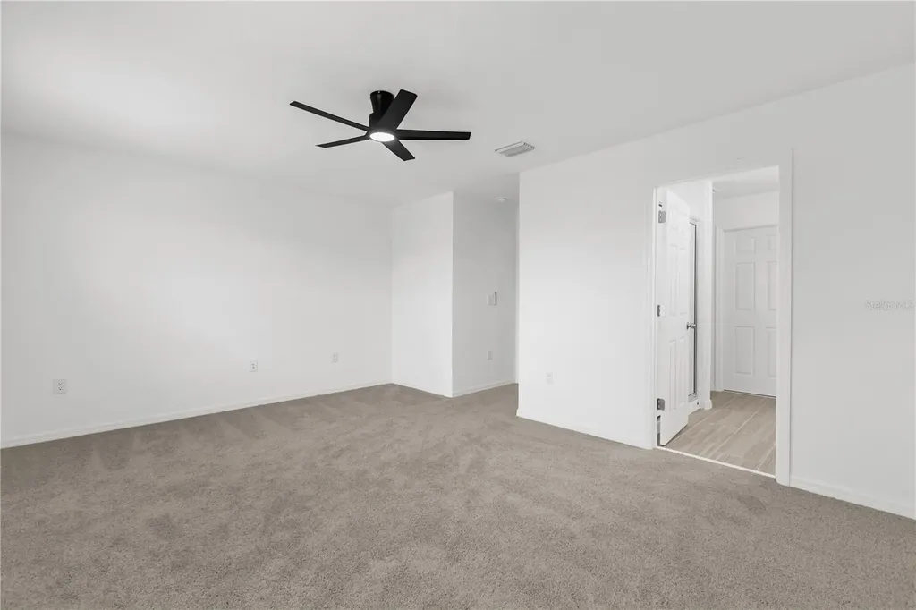 471 Thompson Village Avenue Apopka FL 32703