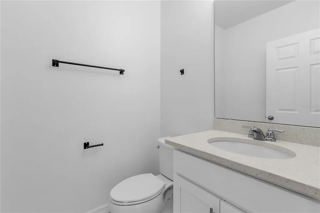 471 Thompson Village Avenue Apopka FL 32703