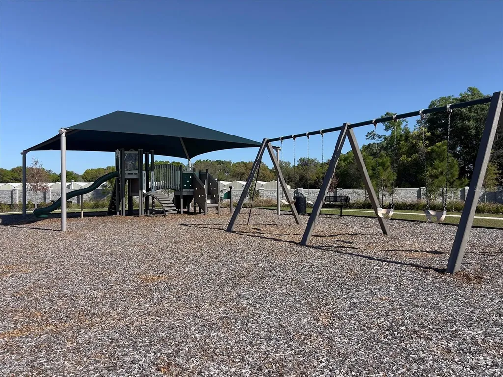 471 Thompson Village Avenue Apopka FL 32703