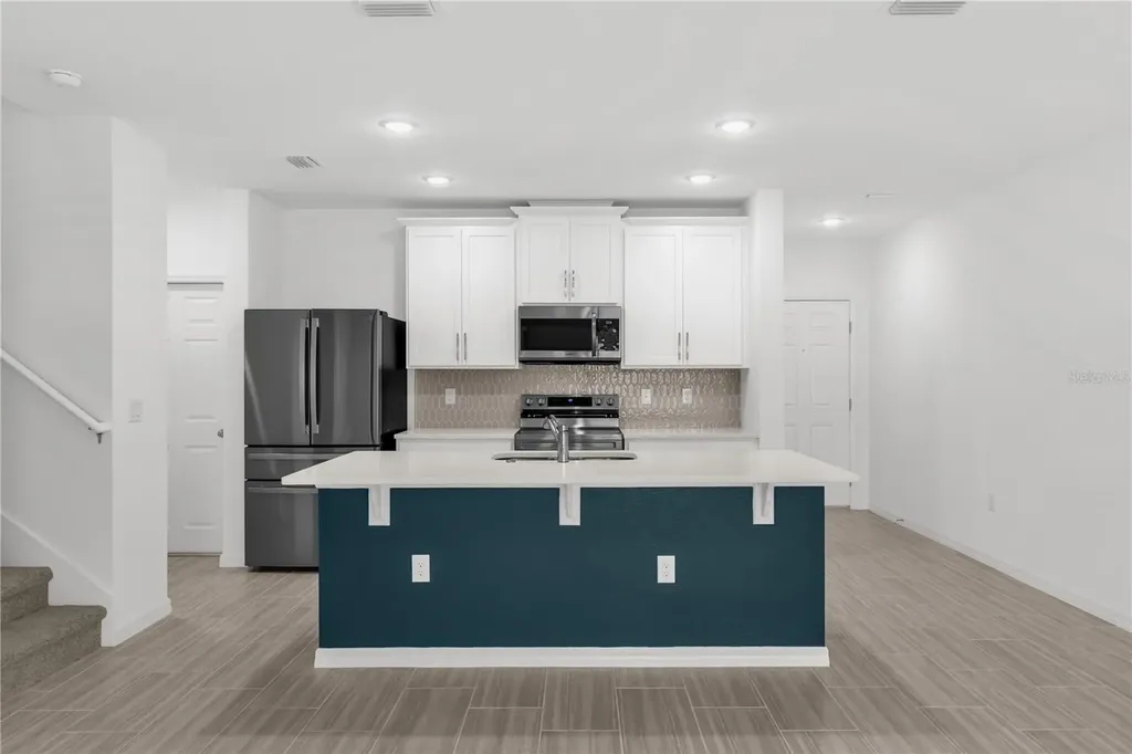 471 Thompson Village Avenue Apopka FL 32703