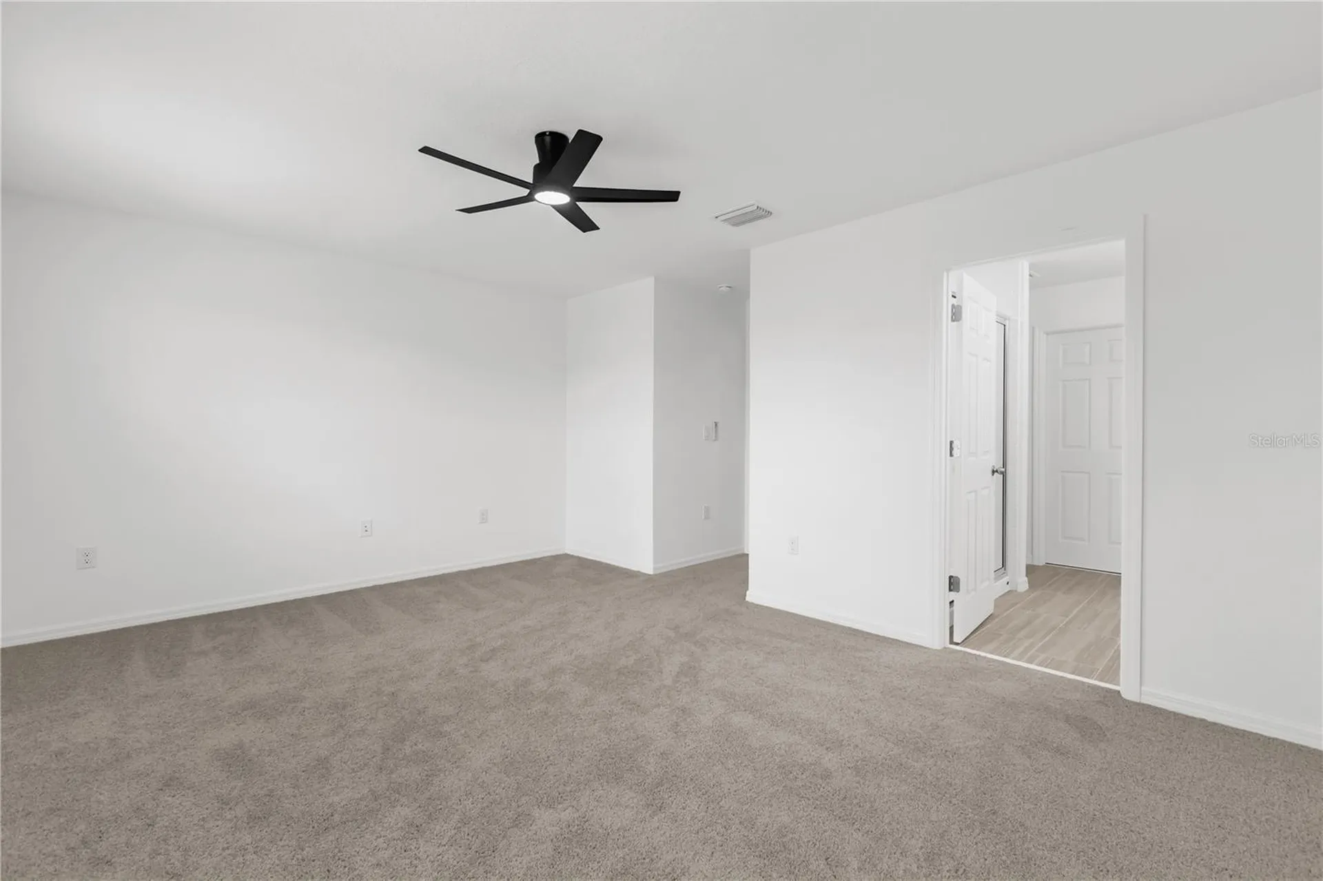 471 Thompson Village Avenue Apopka FL 32703
