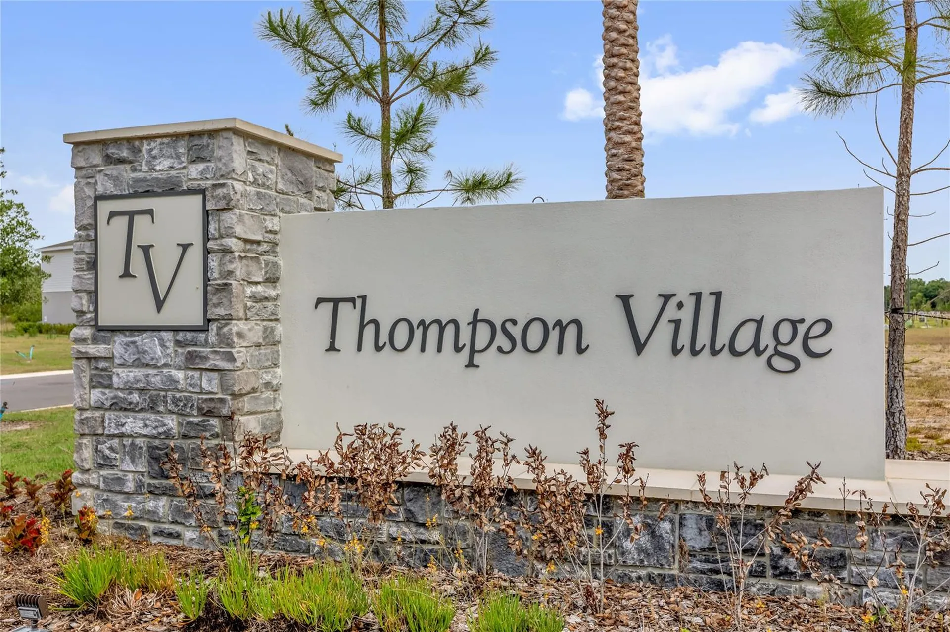 471 Thompson Village Avenue Apopka FL 32703