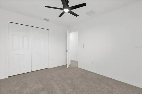 471 Thompson Village Avenue Apopka FL 32703