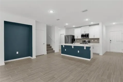 471 Thompson Village Avenue Apopka FL 32703