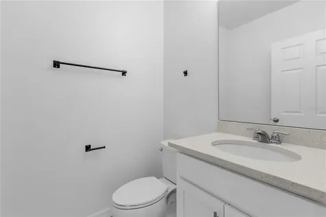 471 Thompson Village Avenue Apopka FL 32703