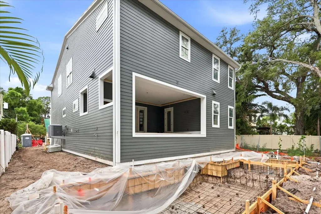4307 W Sevilla Street Tampa FL 33629