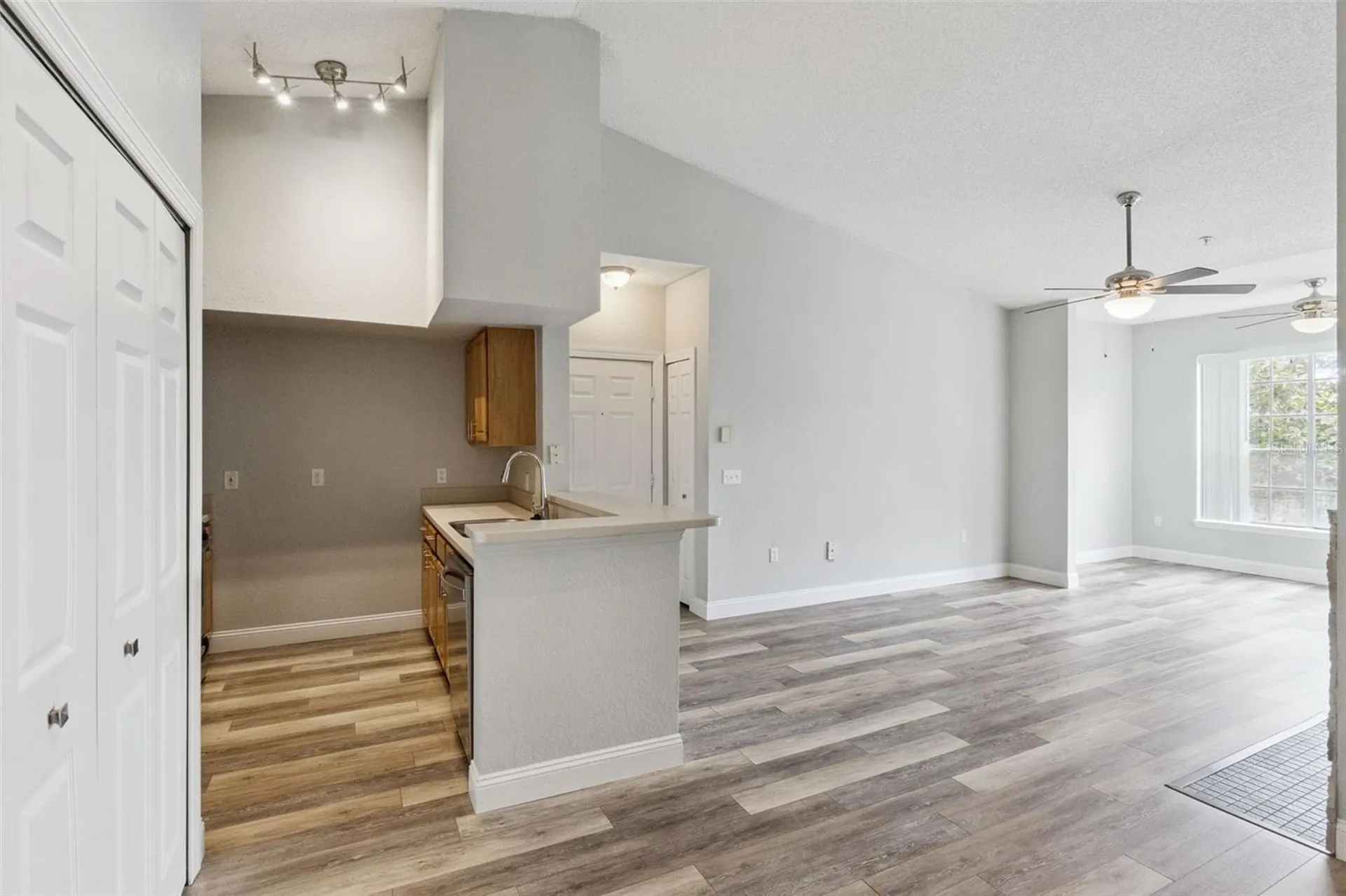 13015 Plantation Park Circle Orlando FL 32821
