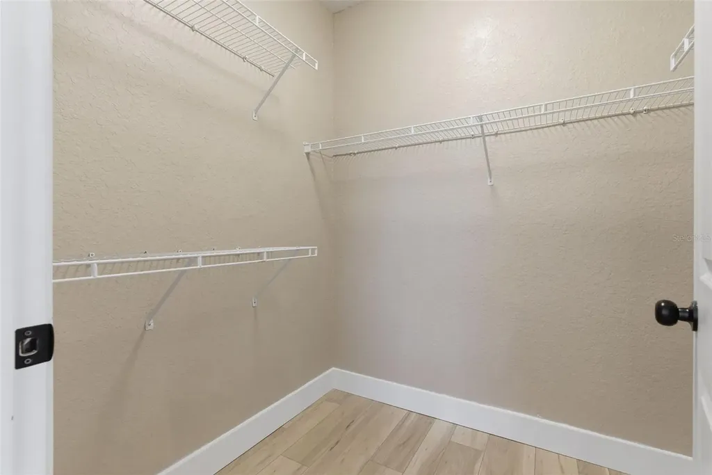 4323 Bayside Village Drive Tampa FL 33615