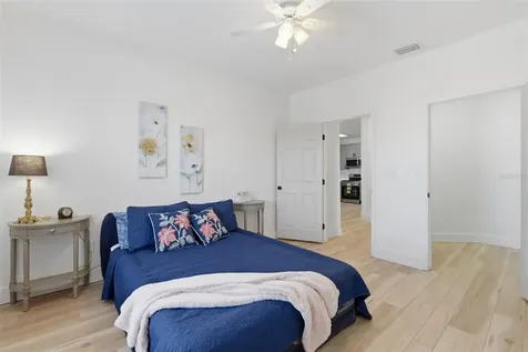 4323 Bayside Village Drive Tampa FL 33615