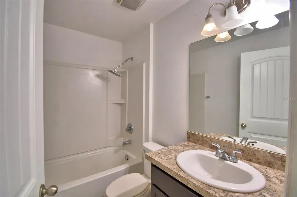 17 Zinnia Lane E Kissimmee FL 34759