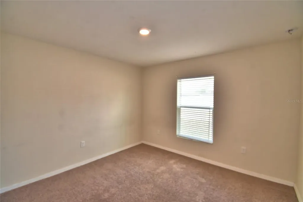 17 Zinnia Lane E Kissimmee FL 34759