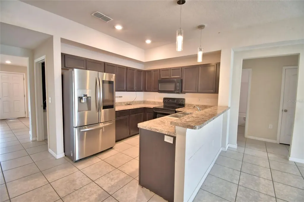 17 Zinnia Lane E Kissimmee FL 34759