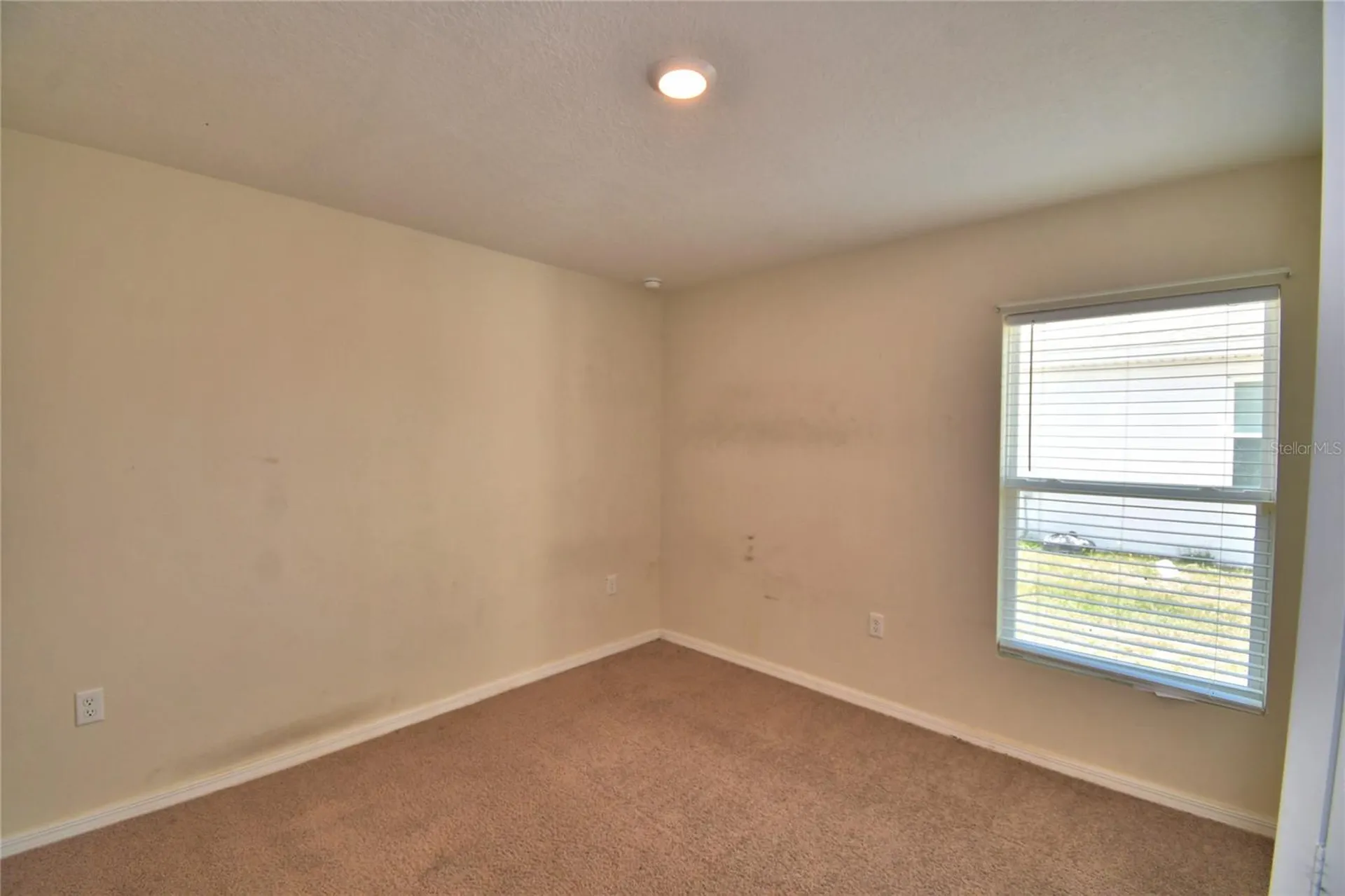 17 Zinnia Lane E Kissimmee FL 34759