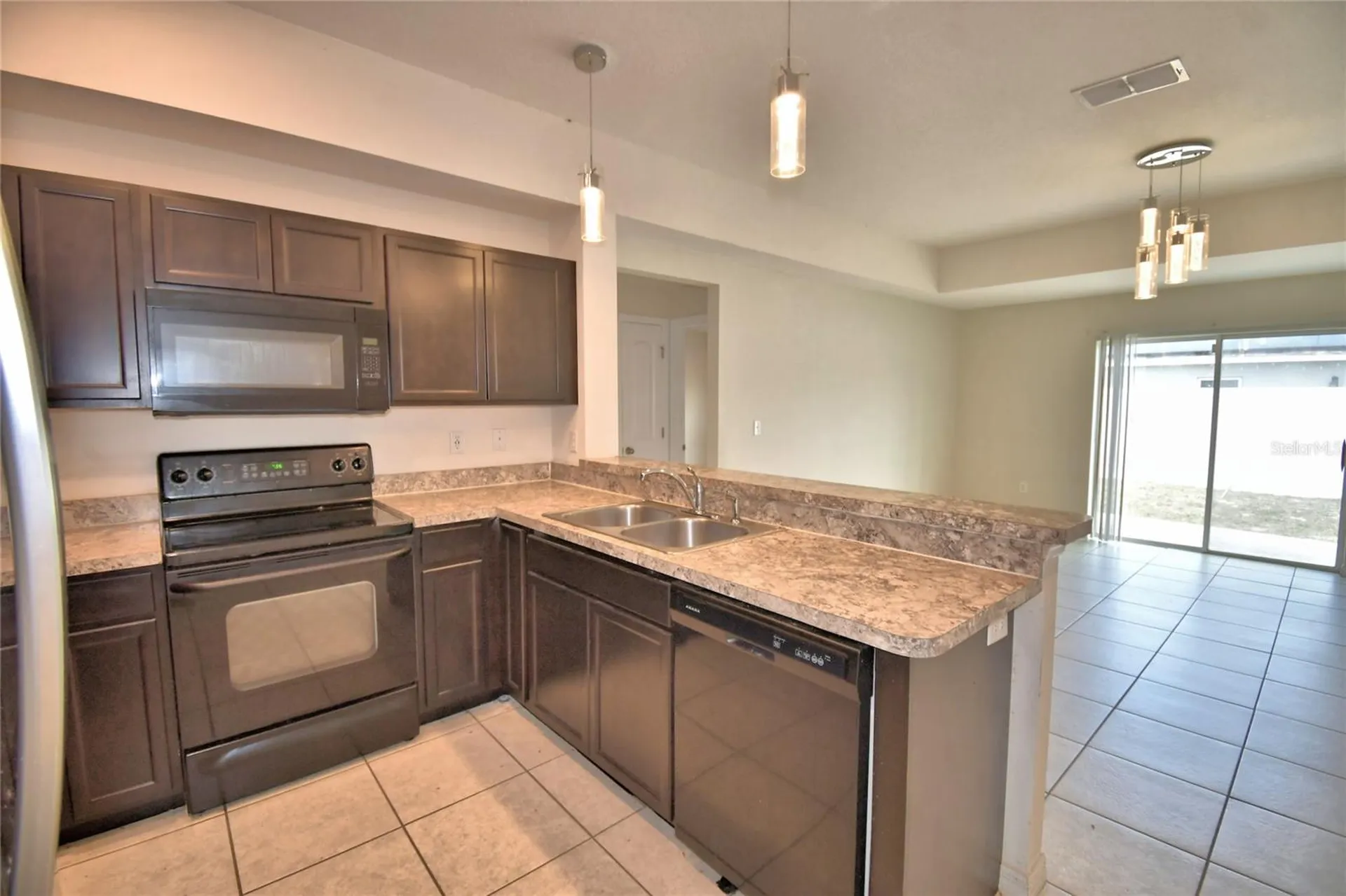 17 Zinnia Lane E Kissimmee FL 34759