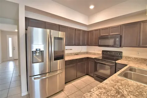 17 Zinnia Lane E Kissimmee FL 34759