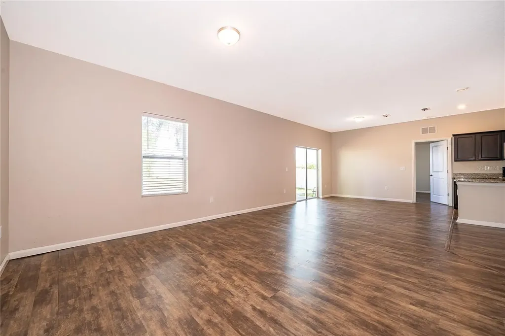 15824 Surfbird Court Mascotte FL 34753