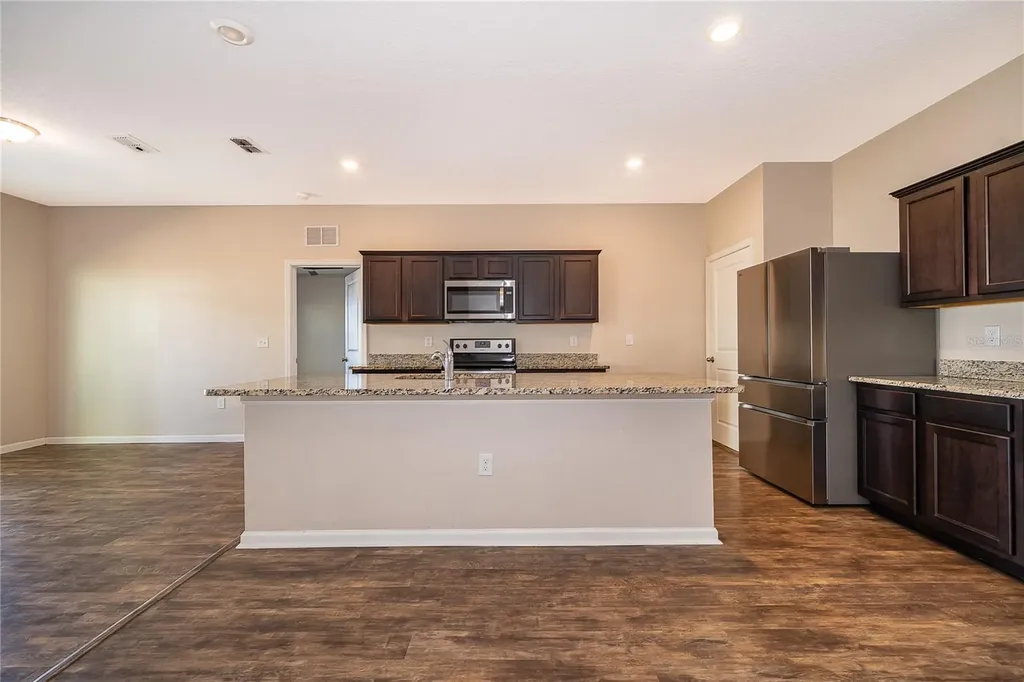 15824 Surfbird Court Mascotte FL 34753