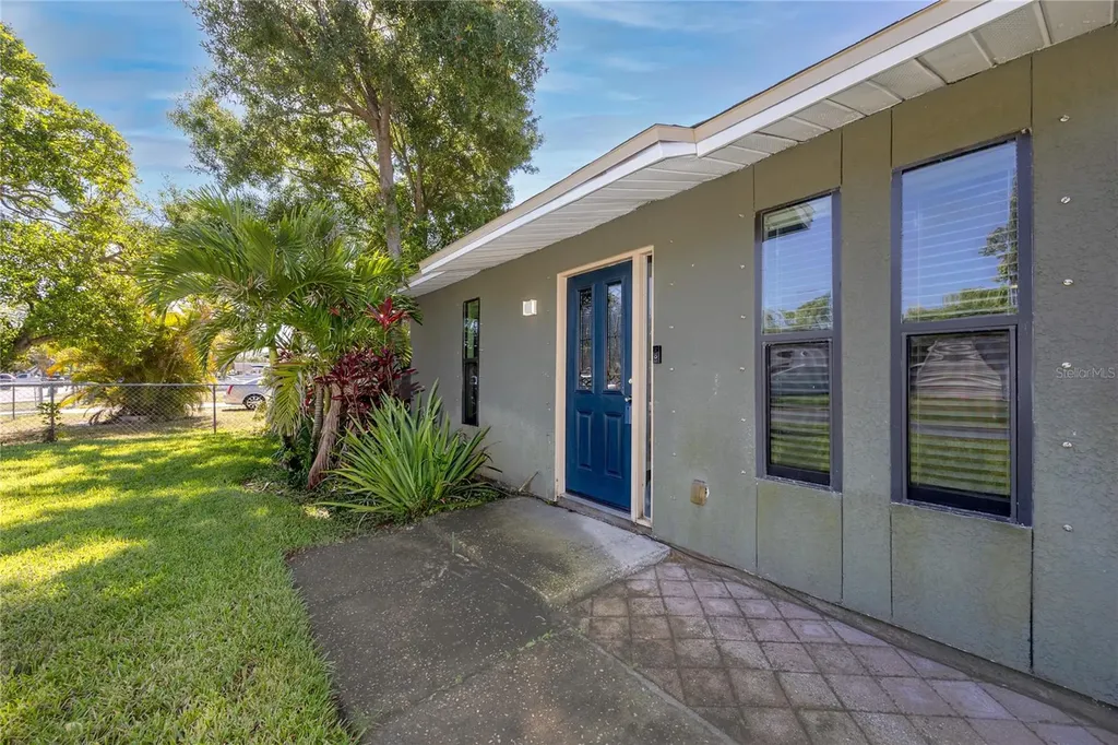 2372 18th Avenue SW Largo FL 33774