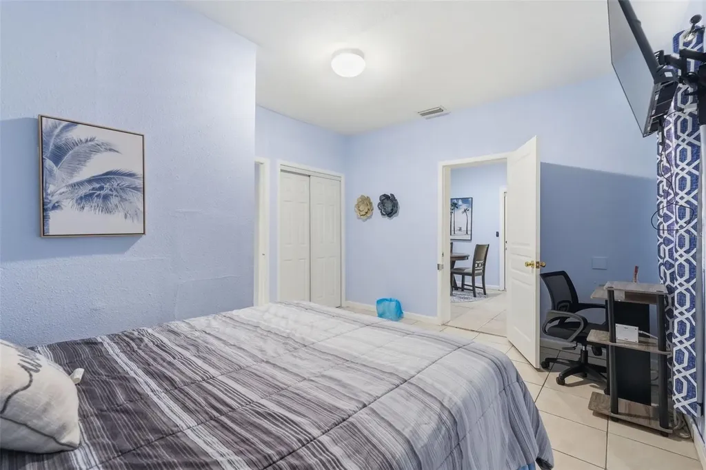 10107 N Aster Avenue Tampa FL 33612
