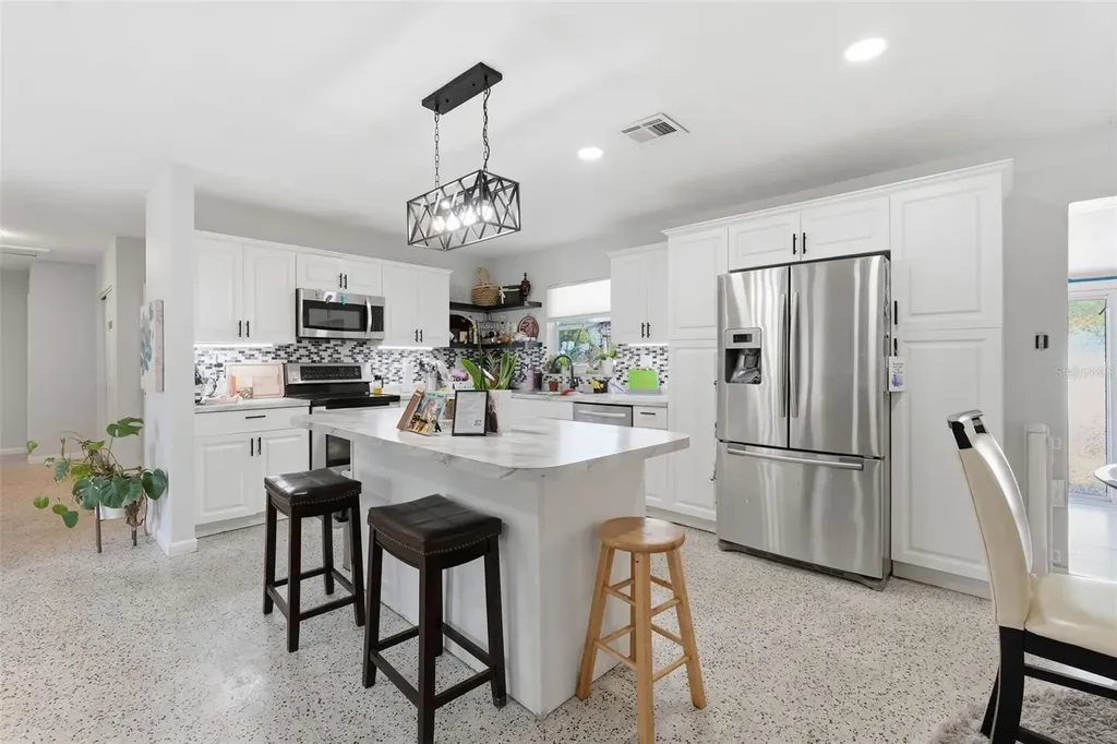10107 N Aster Avenue Tampa FL 33612