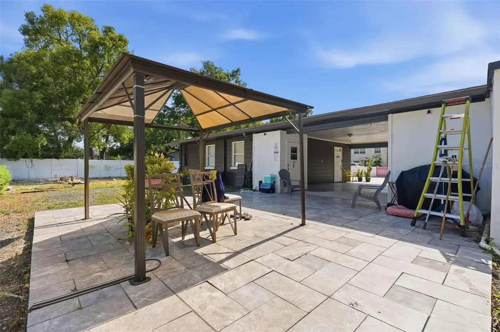 10107 N Aster Avenue Tampa FL 33612