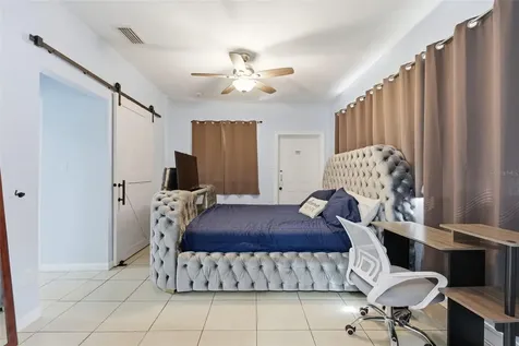10107 N Aster Avenue Tampa FL 33612